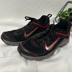 NIKE AIR women’s sneakers size 7